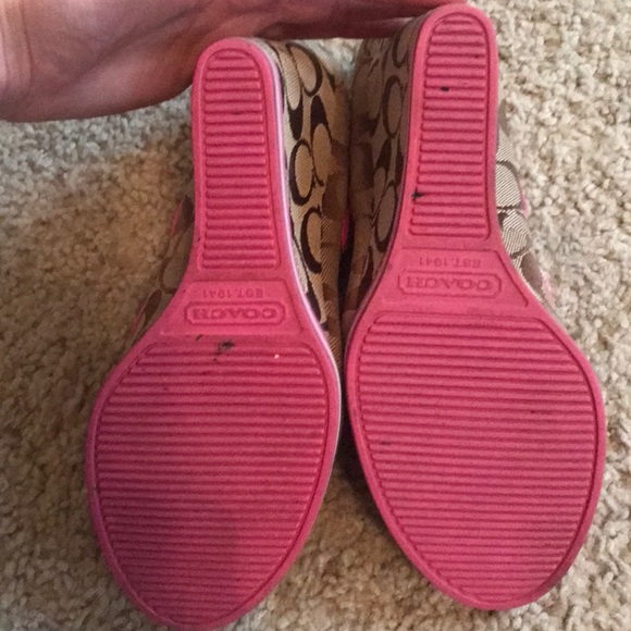 COACH Monogram Tena Khaki Pink Fuchsia Wedge heels - Picture 5 of 6